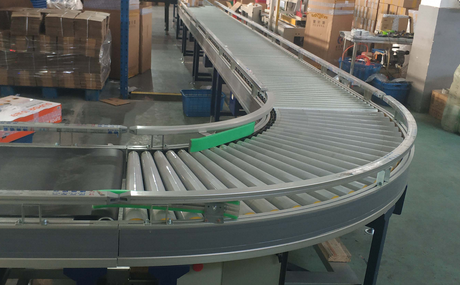 輸送機(jī)按輸送機(jī)結(jié)構(gòu)形式分有哪幾種？