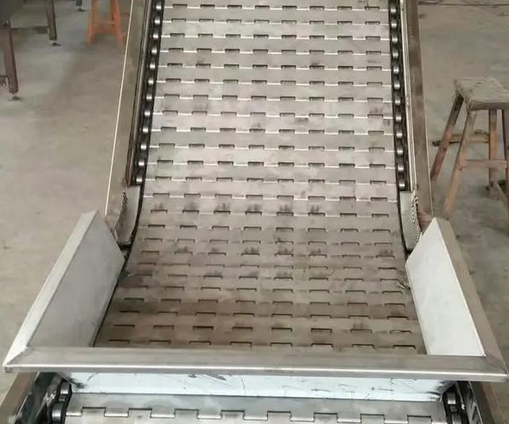 鏈板輸送線有哪些特點(diǎn)？